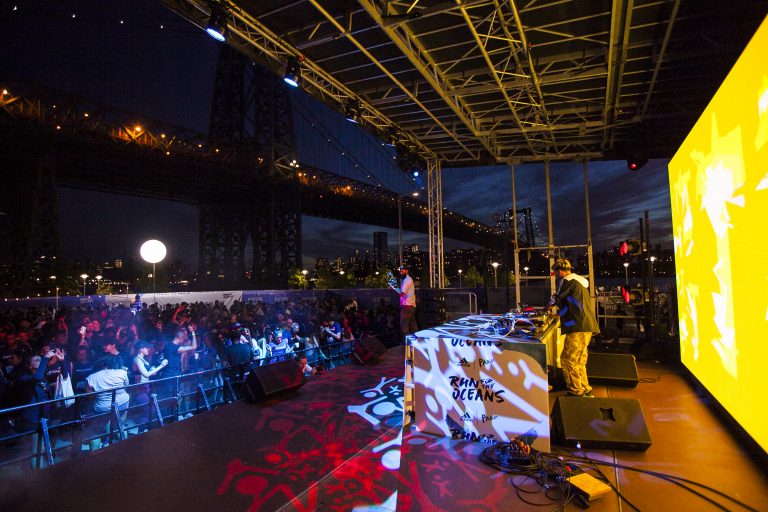 Night Stage and Crowd Run for the Oceans NY 2019 Adidas and Crossfire
